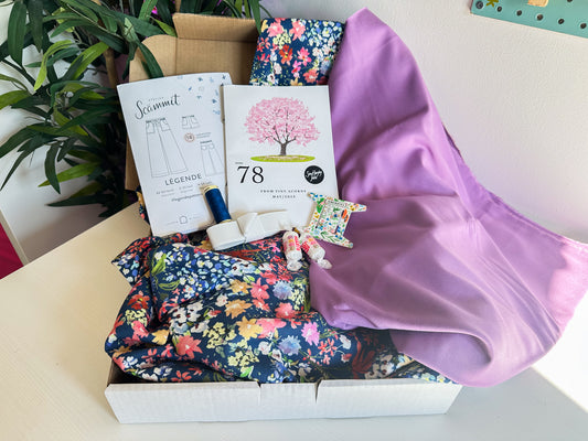 "From Tiny Acorns" Luxury Box - Mid Blue