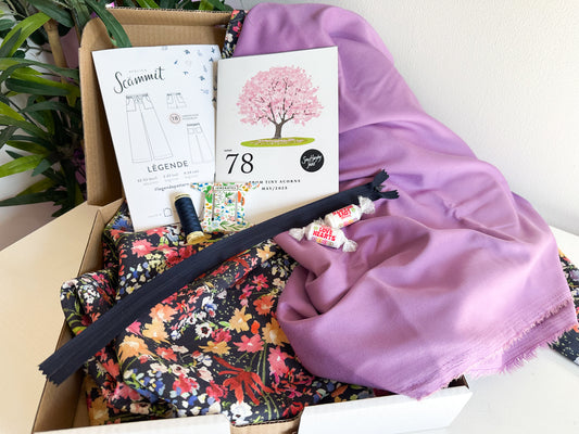 "From Tiny Acorns" Luxury Box - Navy